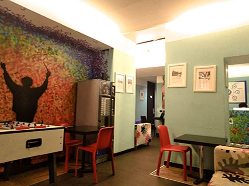 M&J Place Hostel Rom Eksteriør billede