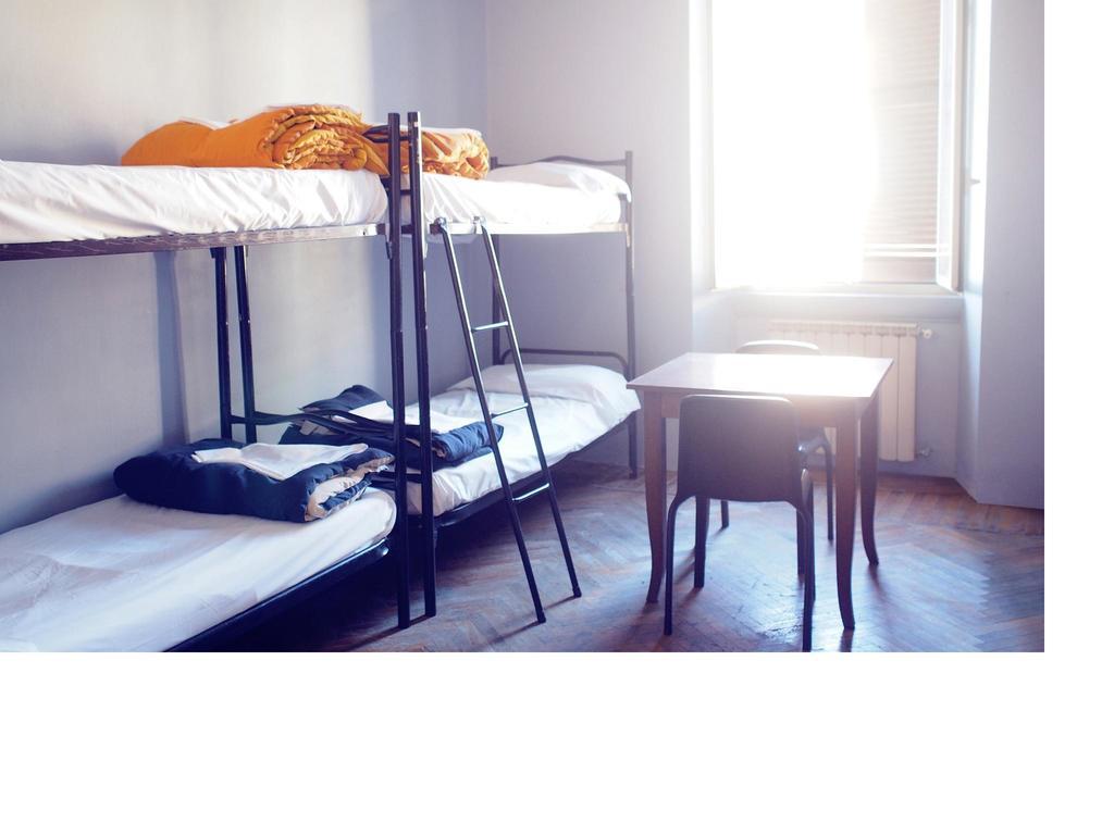 M&J Place Hostel Rom Værelse billede