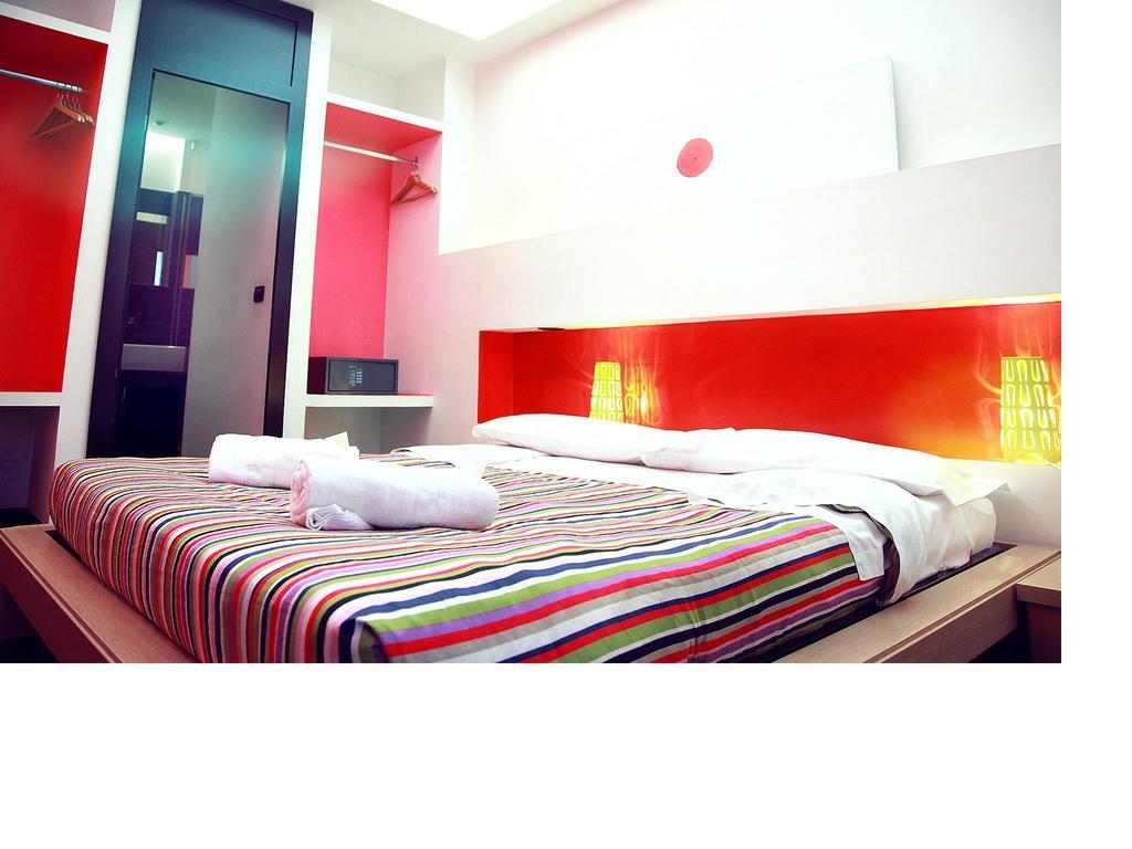 M&J Place Hostel Rom Værelse billede